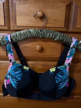 Comfort Bliss Lightly Lined Balconette Bra 40D in Black Floral